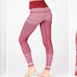 NWT Fabletics Seamless Fair Isle Legging